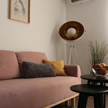 Luca, Digital Nomad Getaway Studio Apartment Zagreb Exterior photo
