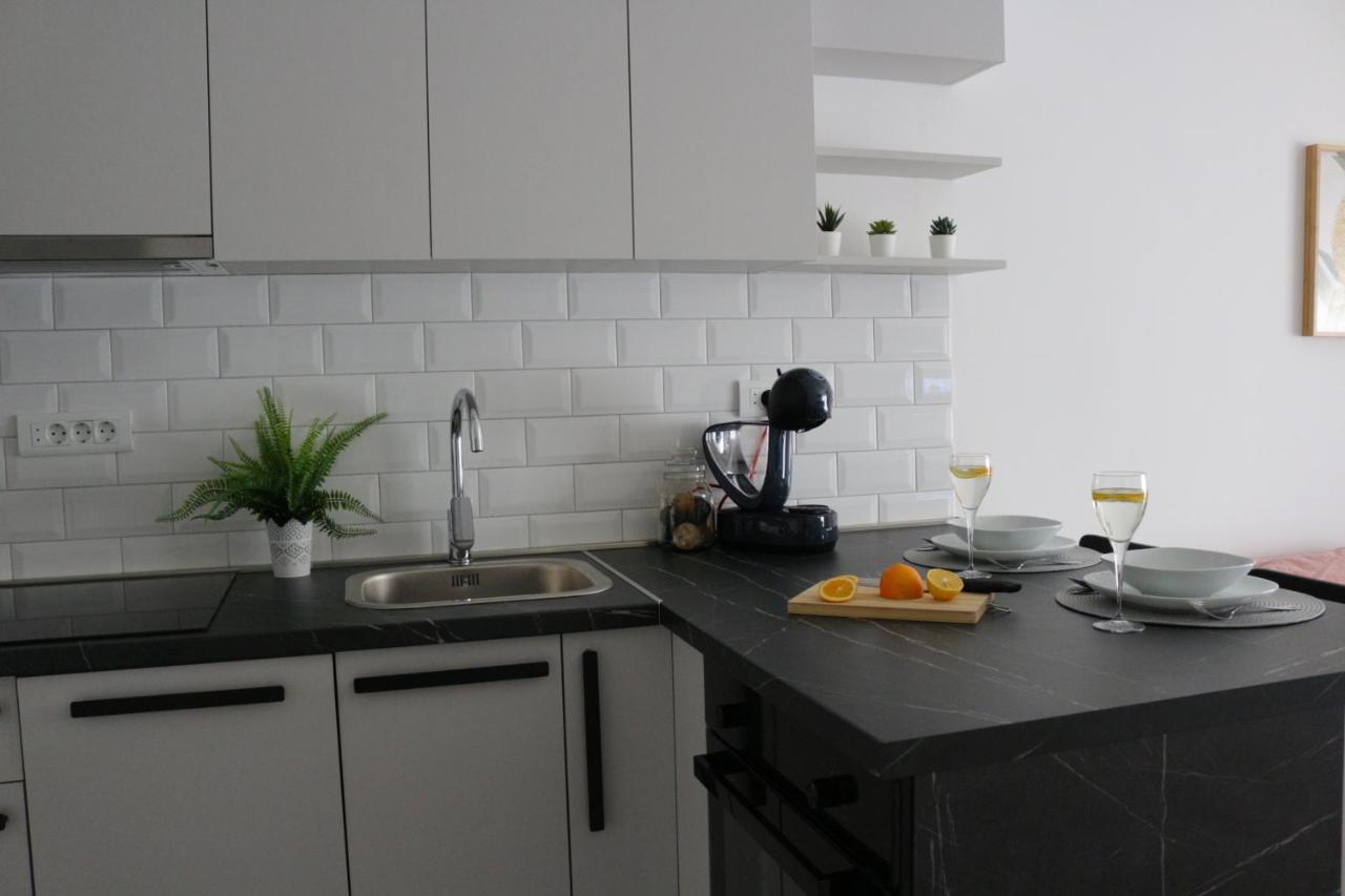 Luca, Digital Nomad Getaway Studio Apartment Zagreb Exterior photo