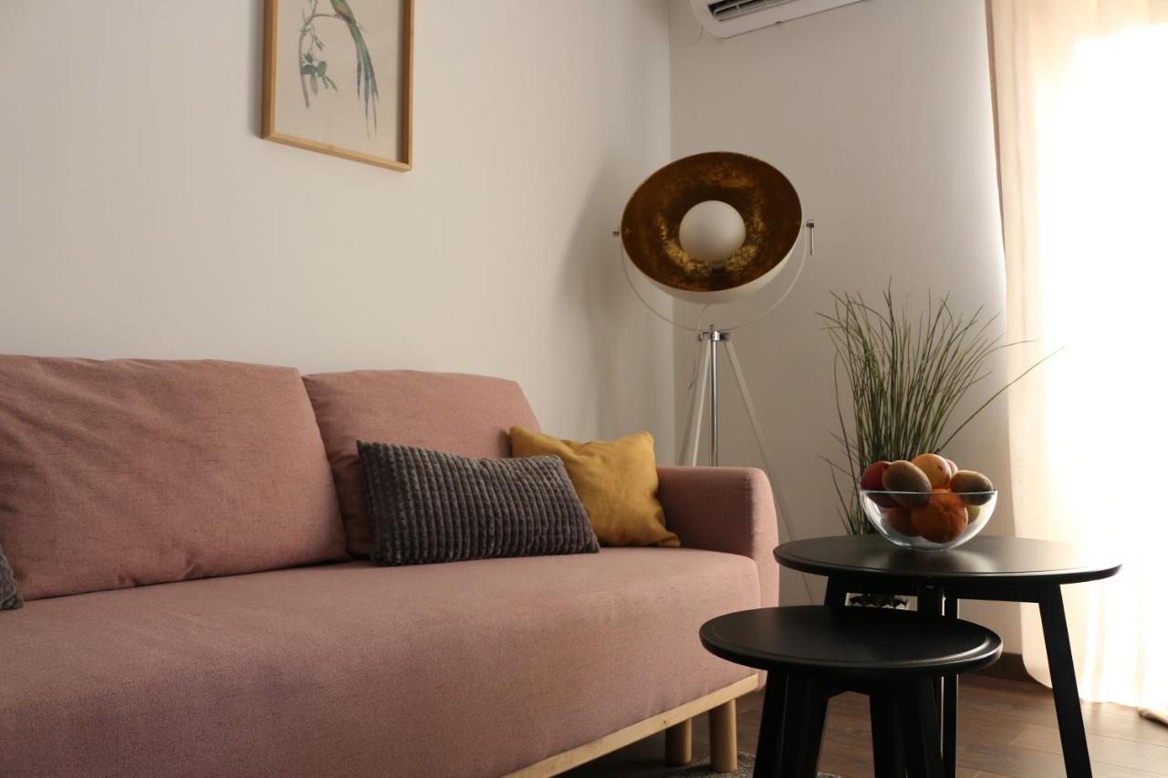 Luca, Digital Nomad Getaway Studio Apartment Zagreb Exterior photo